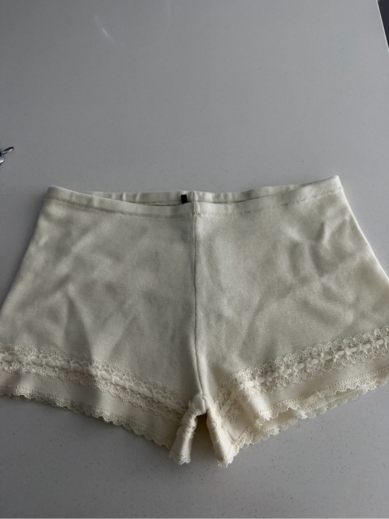 With Jean Pants - With Jean Cream Lace Trim Women's Shorts